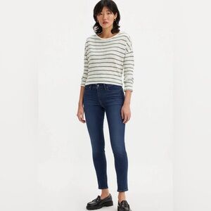 Levi’s 711 women’s skinny jeans